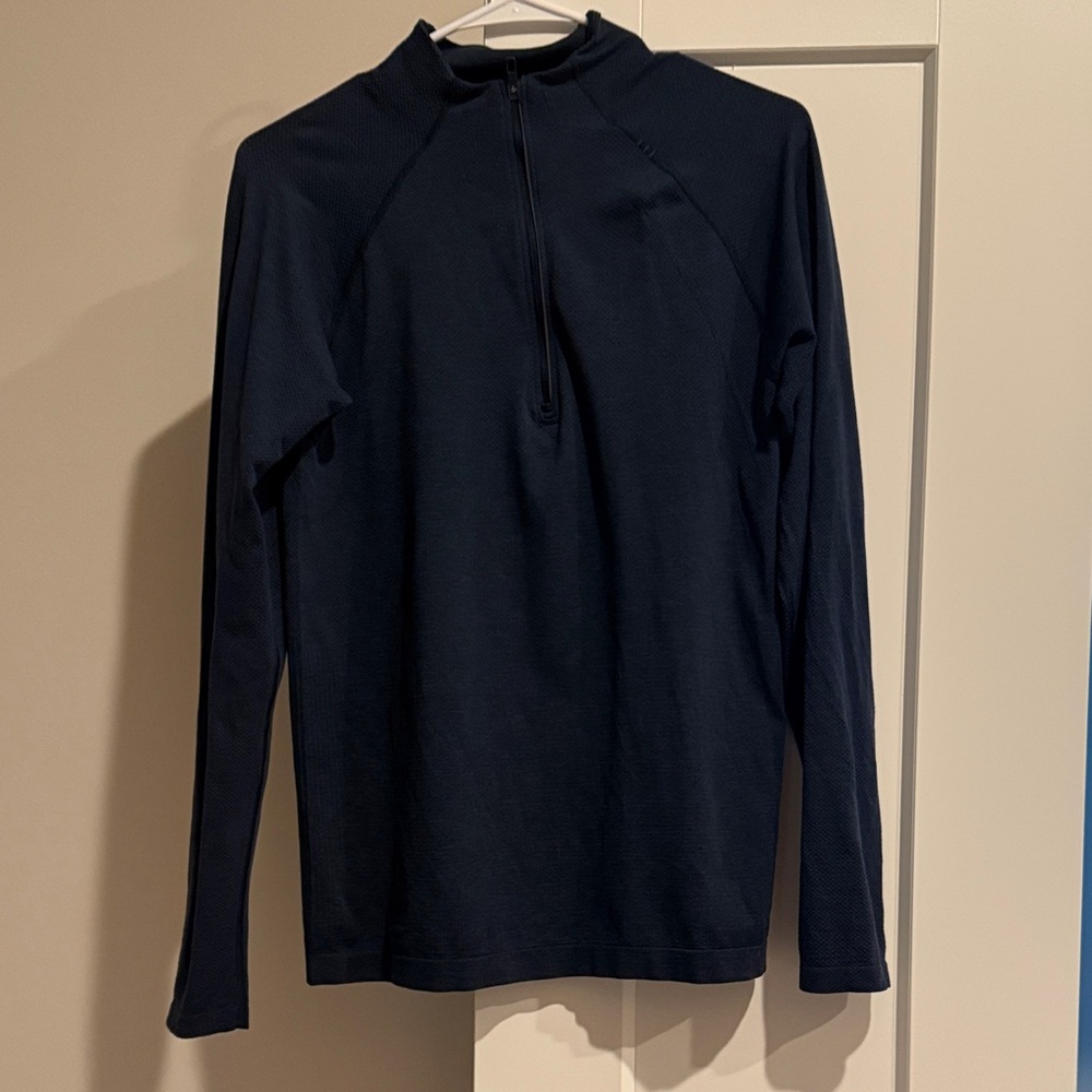 lululemon athletica Men's Navy Long Sleeve Tee